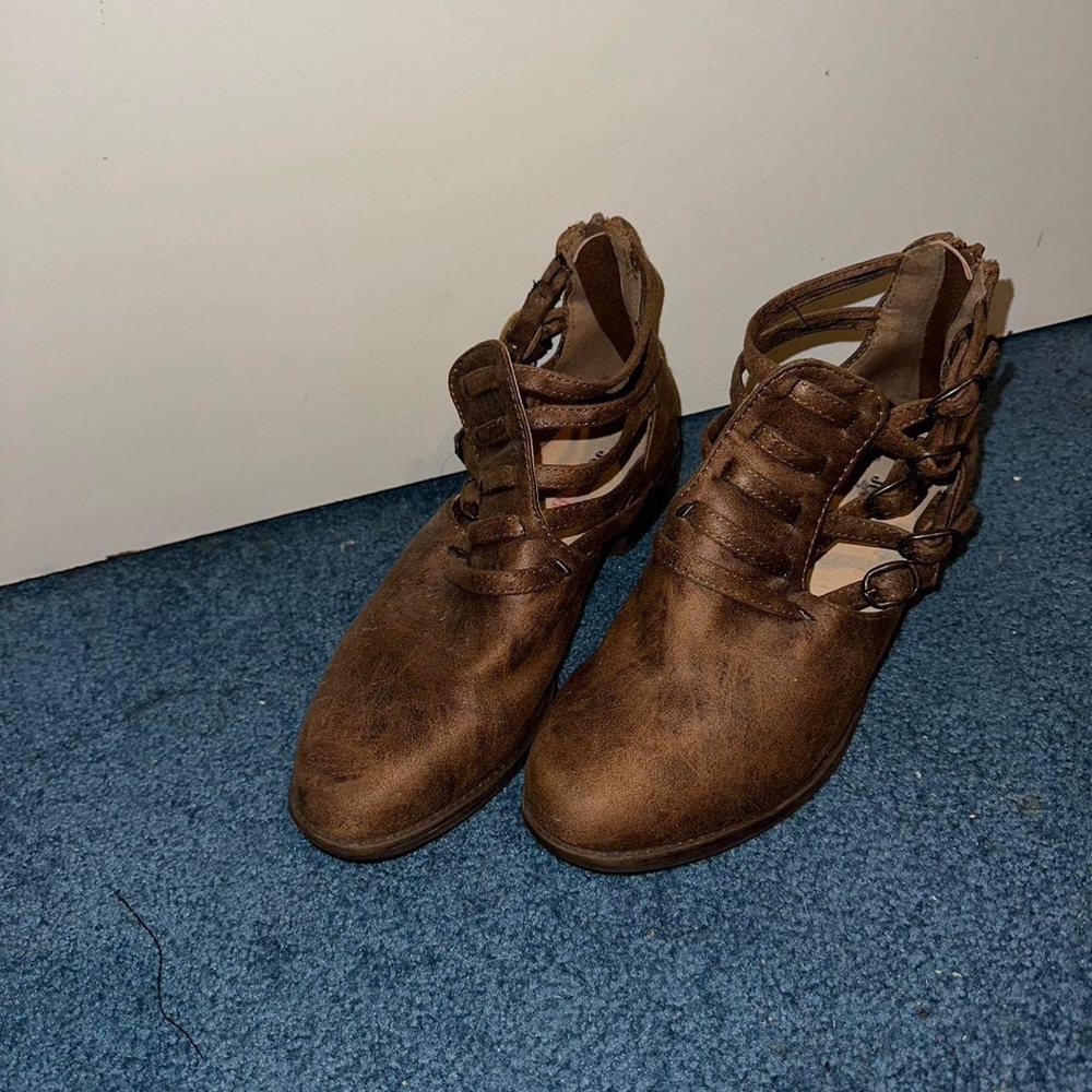 Ankled booties